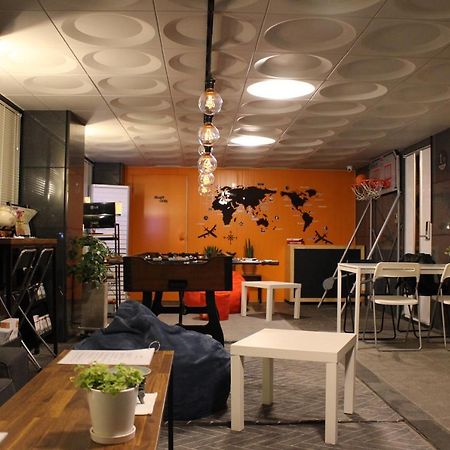 Bunk Guesthouse Hongdae2 ソウル特別市 エクステリア 写真