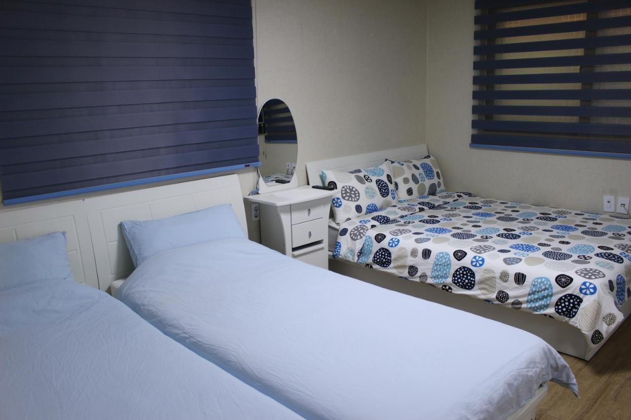 Bunk Guesthouse Hongdae2 ソウル特別市 エクステリア 写真