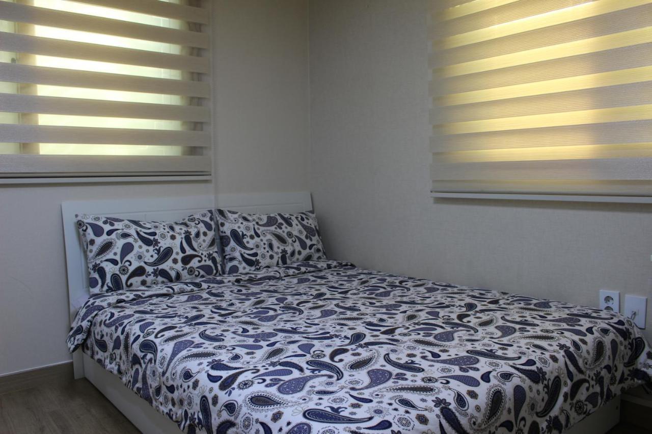 Bunk Guesthouse Hongdae2 ソウル特別市 エクステリア 写真