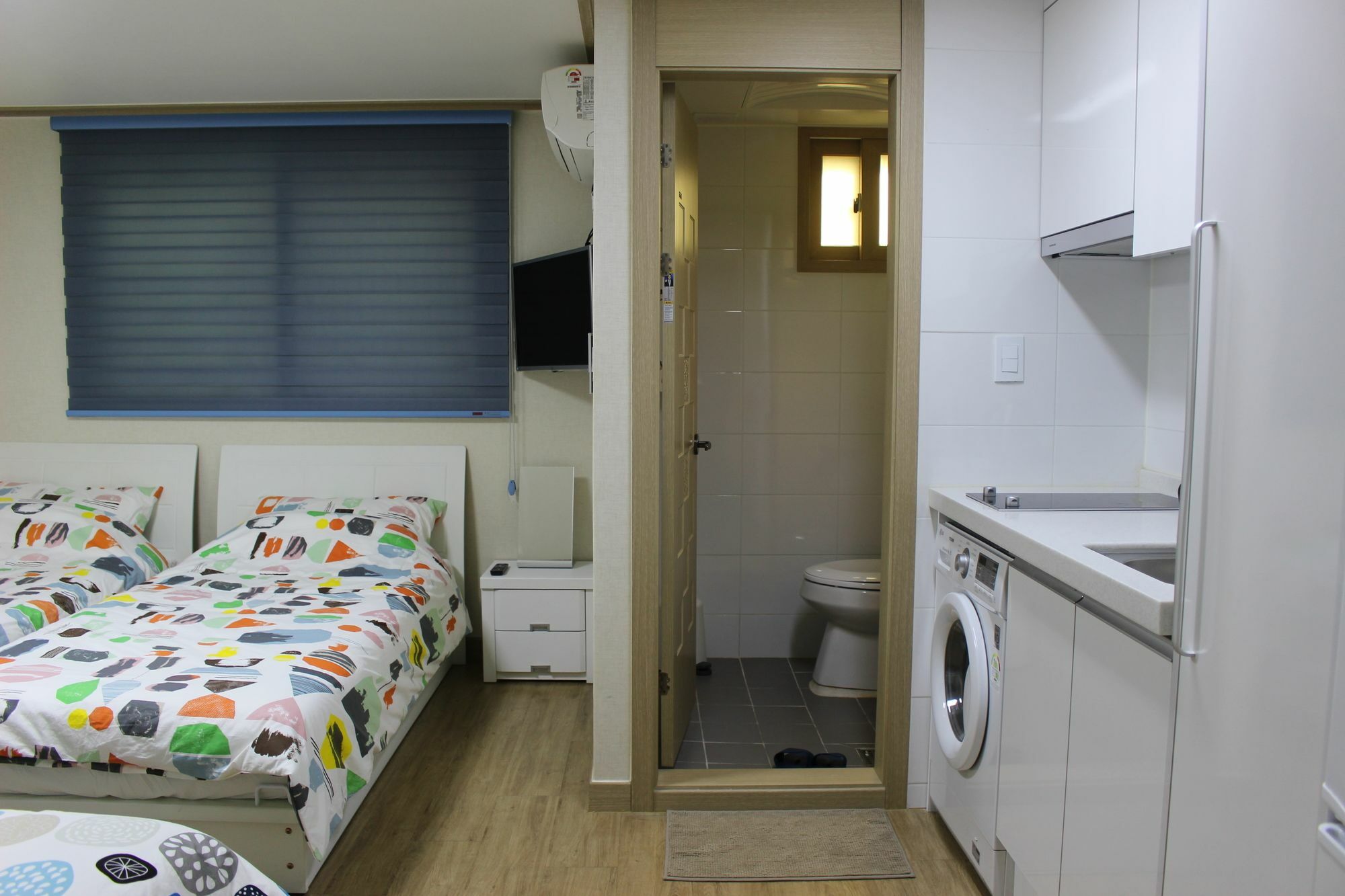 Bunk Guesthouse Hongdae2 ソウル特別市 エクステリア 写真