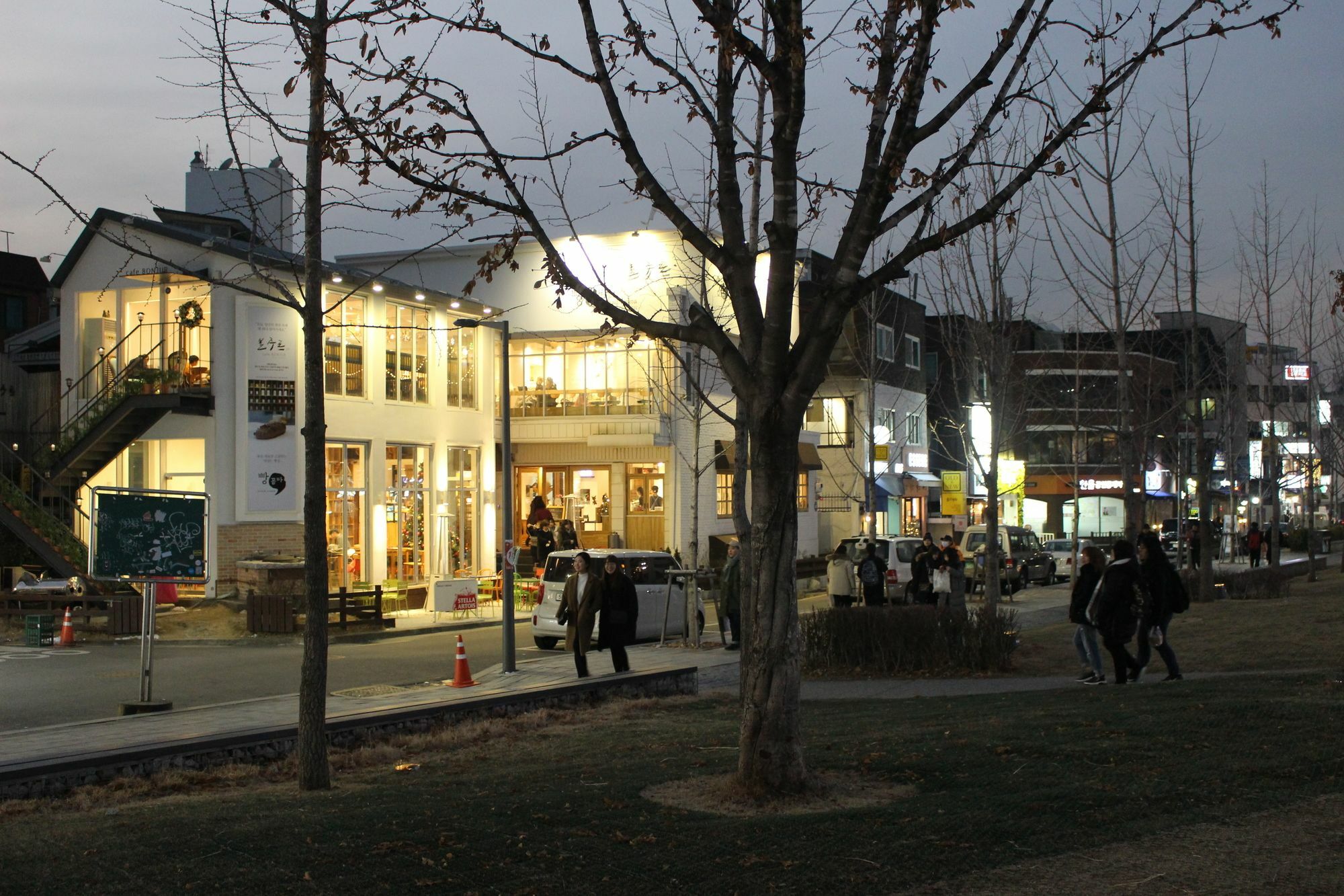 Bunk Guesthouse Hongdae2 ソウル特別市 エクステリア 写真