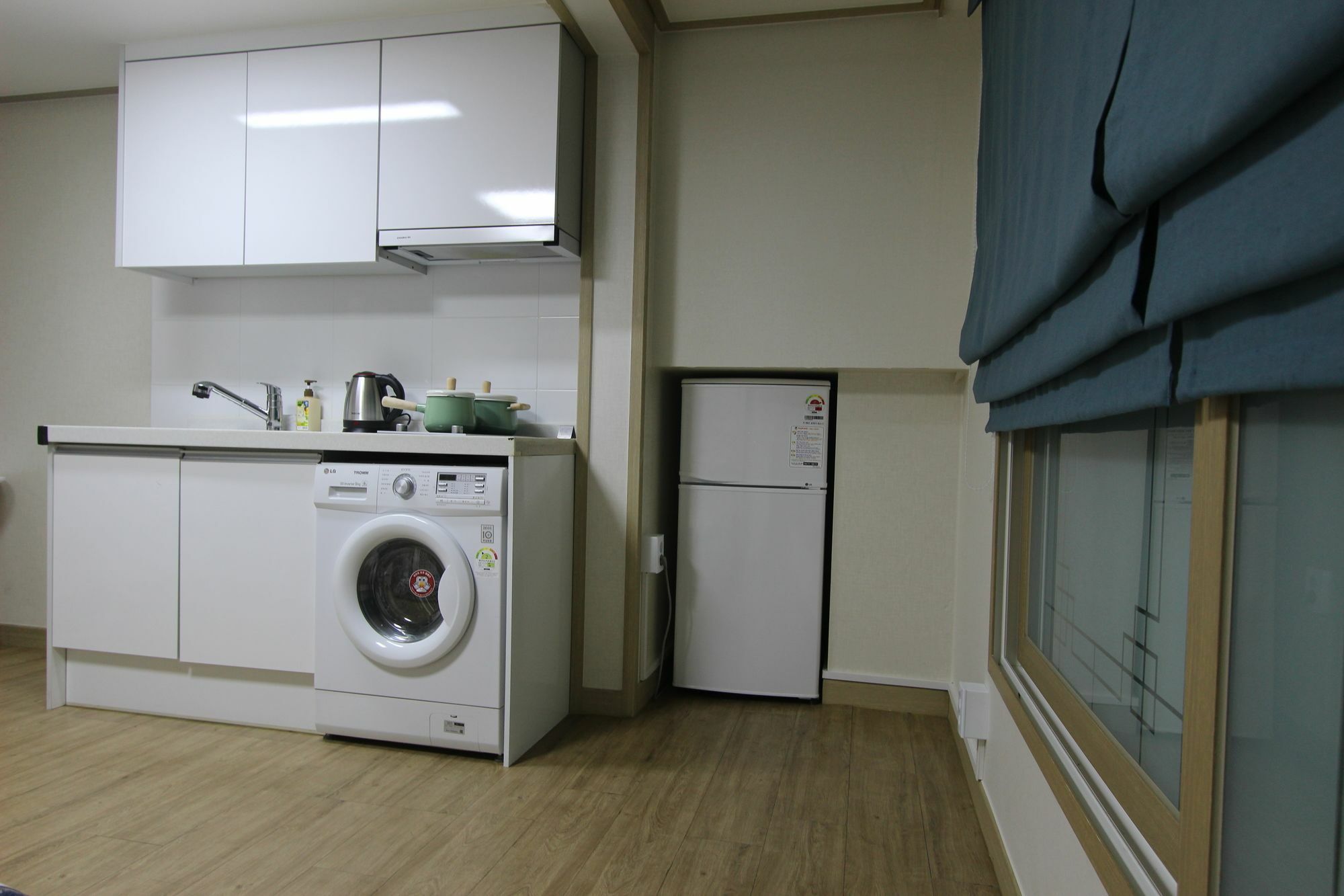 Bunk Guesthouse Hongdae2 ソウル特別市 エクステリア 写真