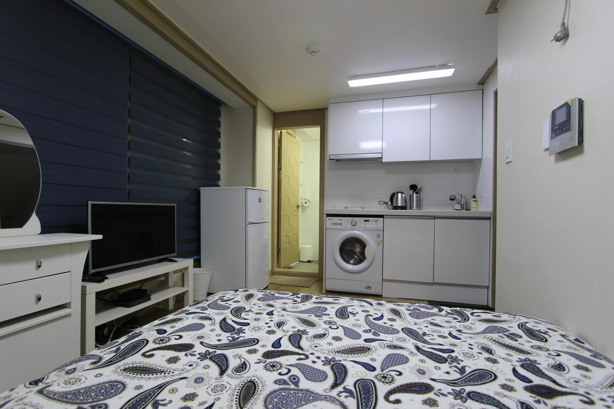 Bunk Guesthouse Hongdae2 ソウル特別市 エクステリア 写真