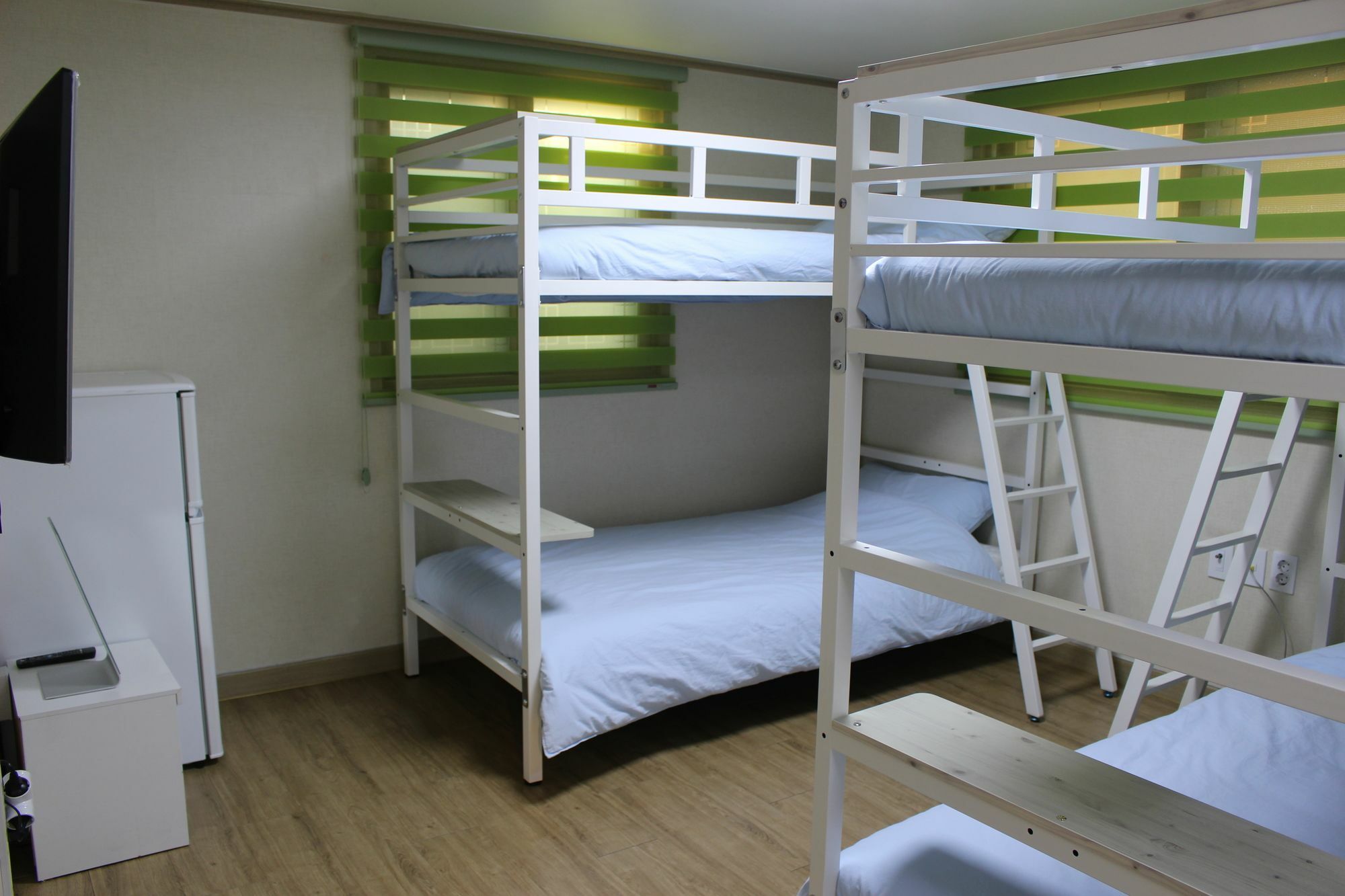 Bunk Guesthouse Hongdae2 ソウル特別市 エクステリア 写真