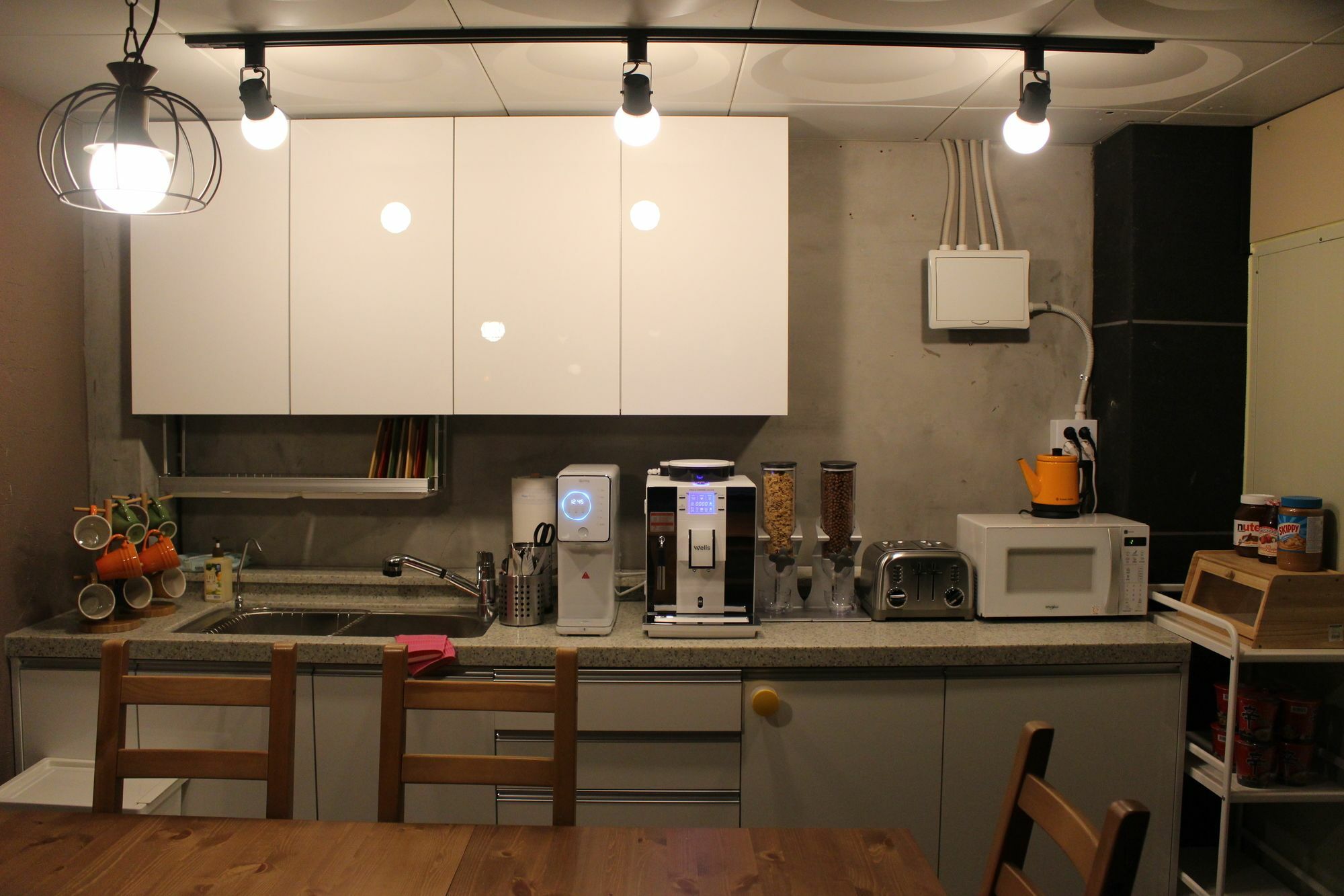 Bunk Guesthouse Hongdae2 ソウル特別市 エクステリア 写真